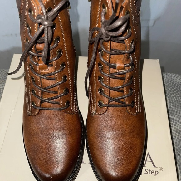 Patrizia by Spring Step Lavinia Womens Tan/Brown Lace up Boots size 9 - Picture 2 of 6